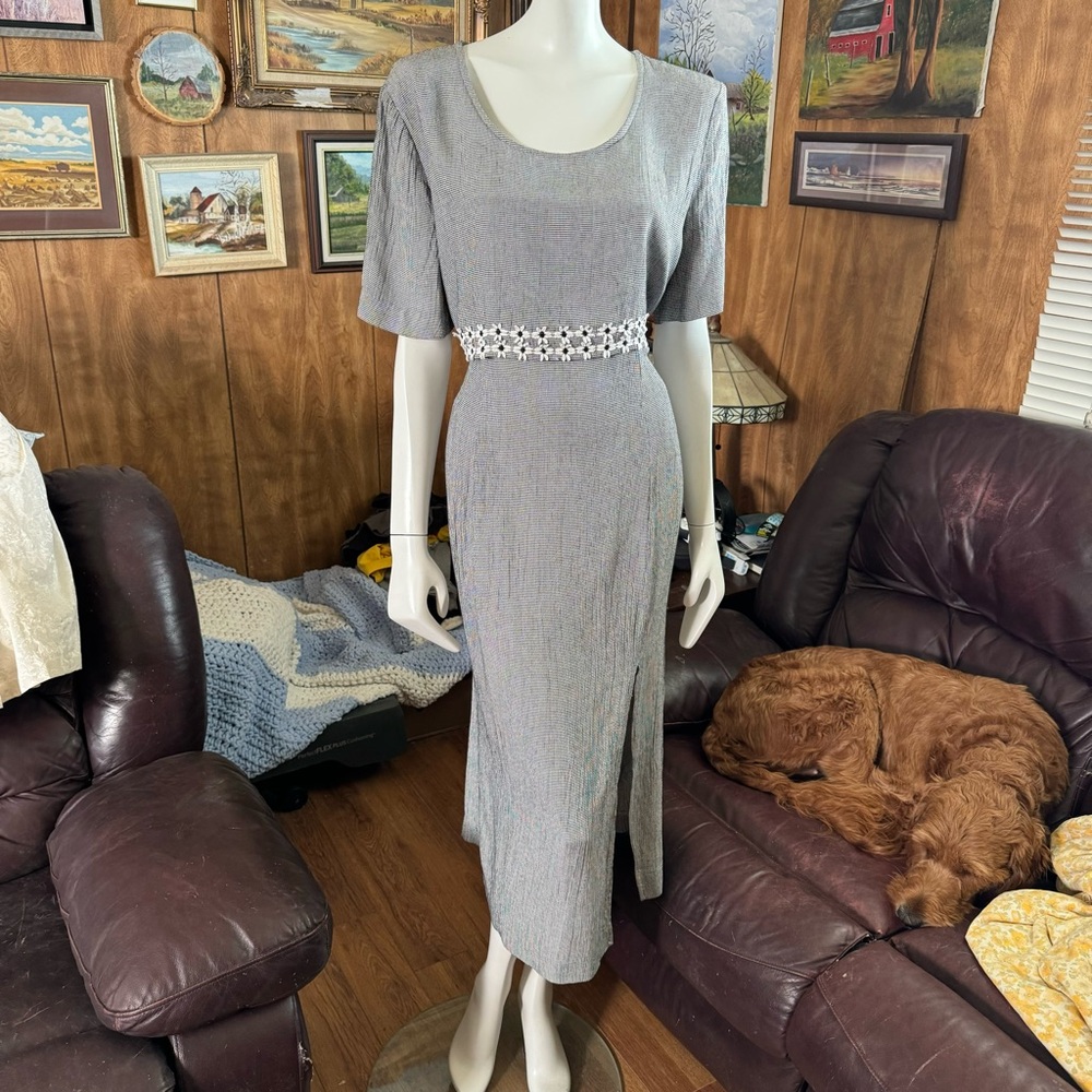 Vintage Cottagecore Dress with Floral Details
